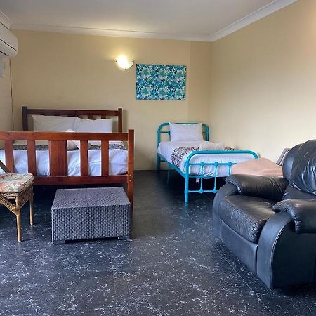 Rosebourne Gardens Motel Вулґулґа Екстер'єр фото